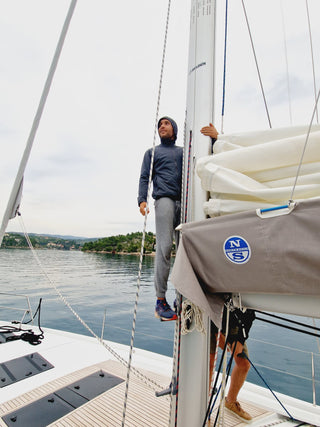 Glücklicher Teilnehmer Meilentörn Lagoo Hochseeausbildung Fahrtenbereich 4 Günstiger & Schneller